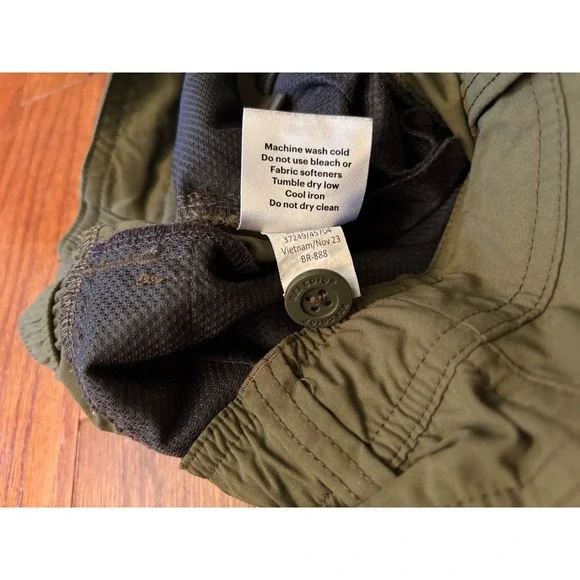 REI Forest Green Convertible Hiking Pants Size 8 - Picture 9 of 14